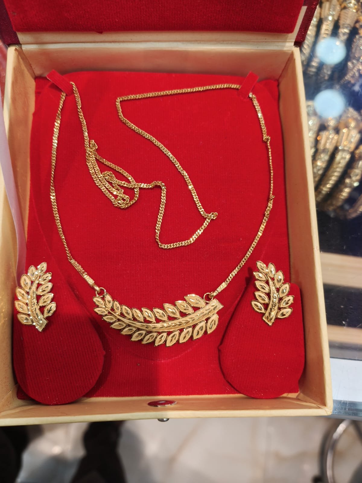 Stud / Tops — Gold jewellery by Laxmi Gold Palace, Kolkata